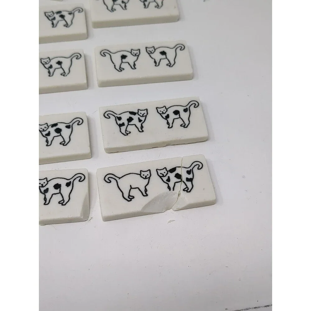 Vintage 1992 Meowminoes Cat Dominoes Game Missing and Broken Tiles Incomplete‎